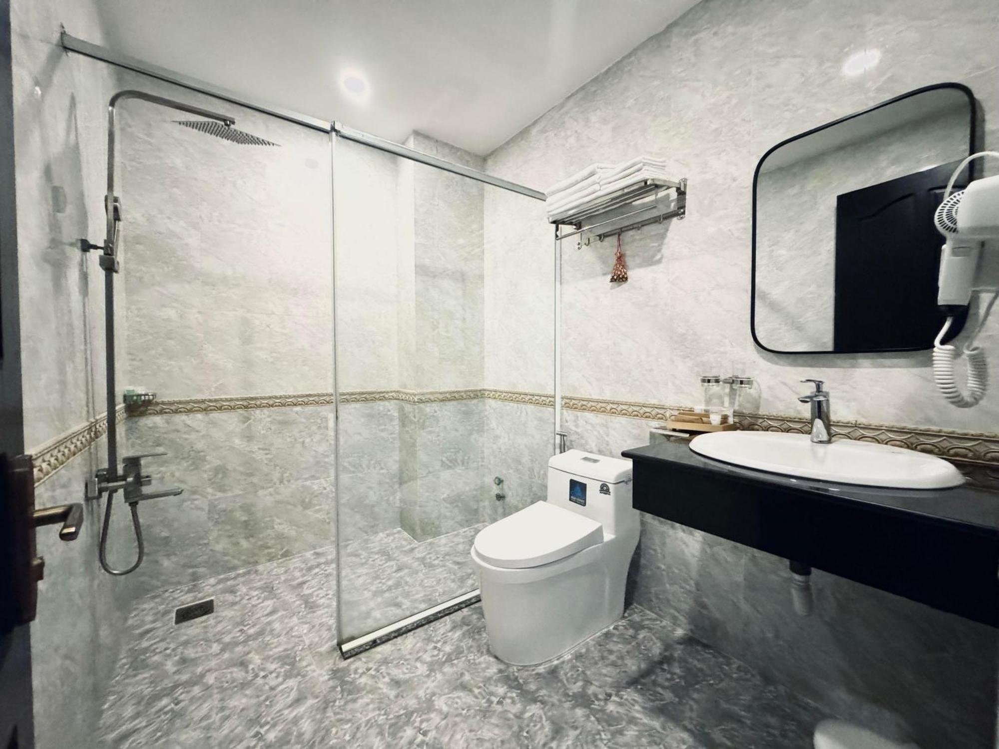 Lion 8 Hotel Кантхо Экстерьер фото