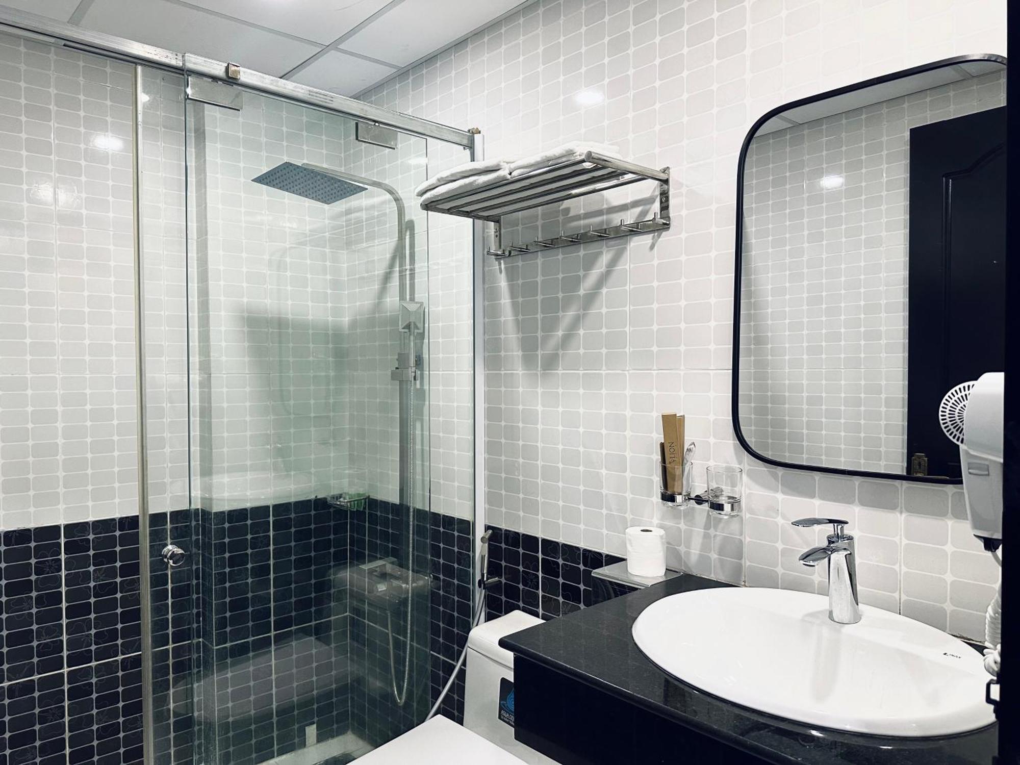 Lion 8 Hotel Кантхо Экстерьер фото